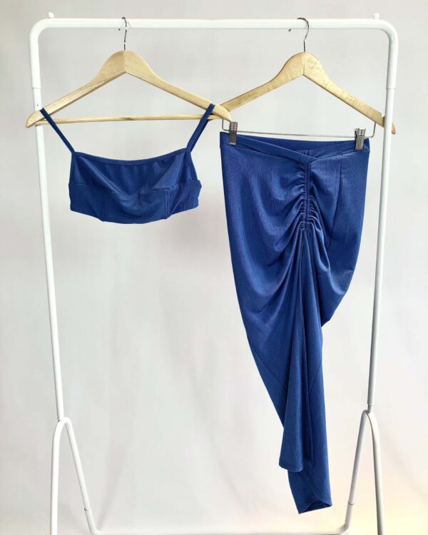 Conjunto top e saia azul IURE COSTA - P