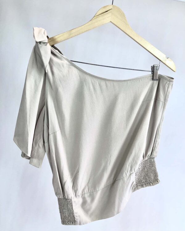 Blusa algodão bege AGILITÁ - 44 - VENDIDO SISTEMA OTO