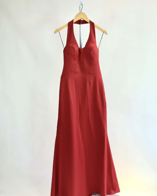 Vestido longo acetinado frente única vermelho CAVENDISH - 38 - VENDIDO SIST OTO
