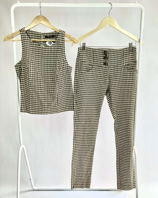 Conjunto bege com detalhe marrom MIXED - 38