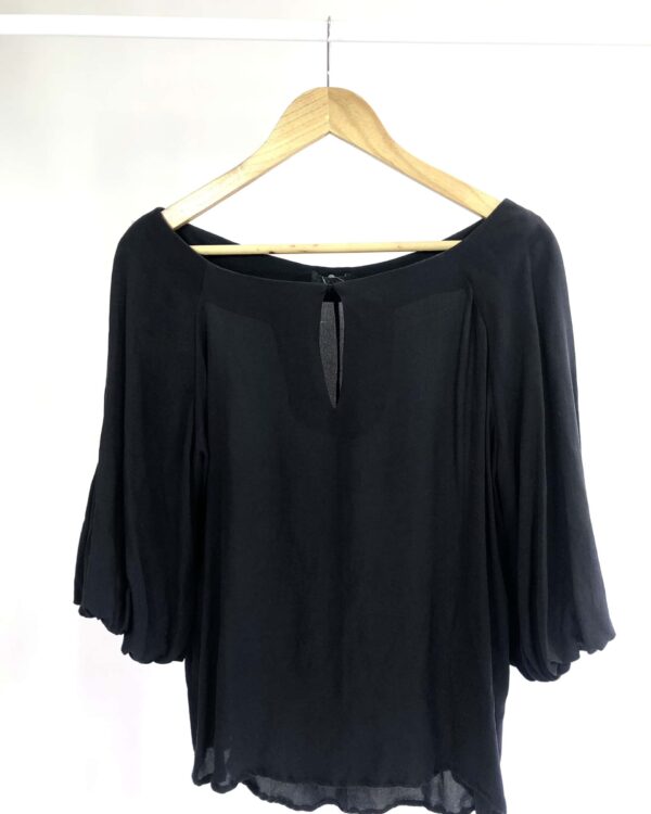 Blusa seda preta manga ABRAND - 42 - VENDIDO SISTEMA OTO