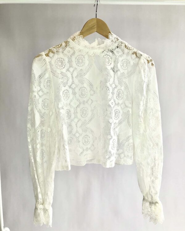 Blusa de renda branca ZARA - P - VENDIDO SISTEMA OTO