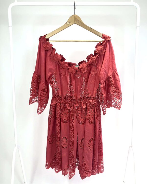 Vestido curto vermelho de renda ANTICA SARTORIA BY GIACOMO CIRUQE - P - VENDIDO SISTEMA OTO