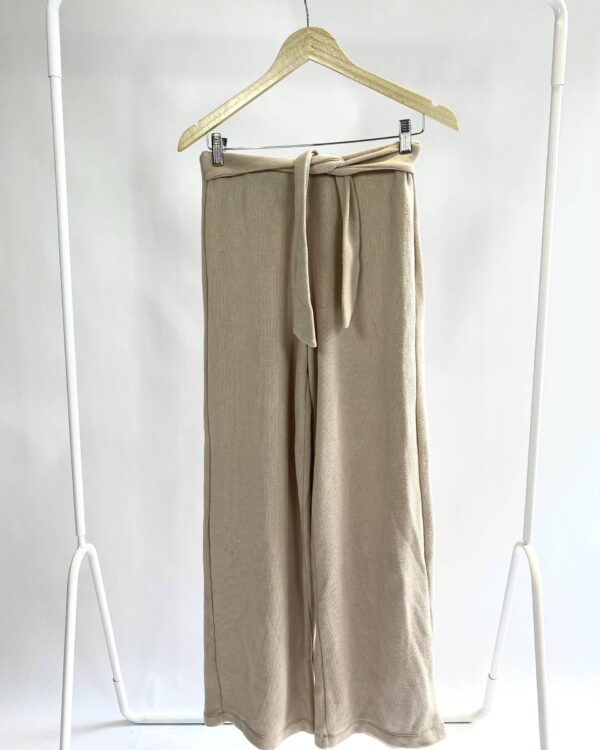 Calça bege de tricot ZARA - P - VENDIDO SIST OTO