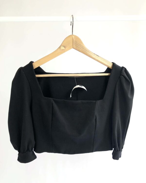 Cropped preto manga bufante ANIMALE - P - VENDIDO SIST OTO