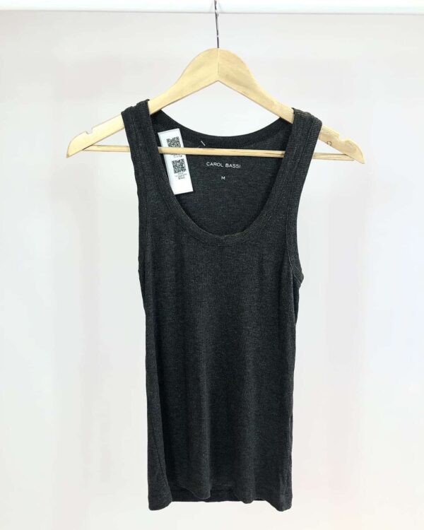T shirt cinza CAROL BASSI - M
