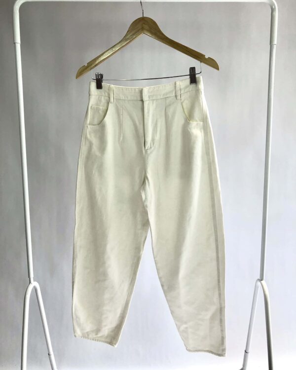 Calça sarja branca CRIS BARROS - 36 - vendido sistema oto