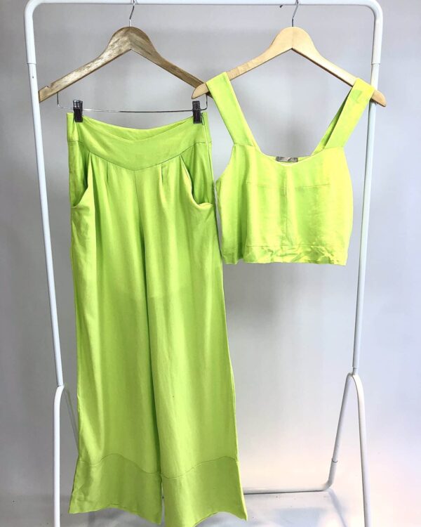 Conjunto calça e top verde limão HOPE - P - VENDIDO SISTEMA OTO