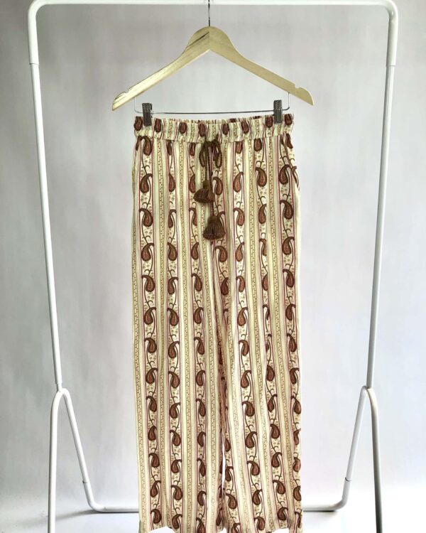 Calça bege com estampa NV - 38 - VENDIDO SISTEMA OTTO