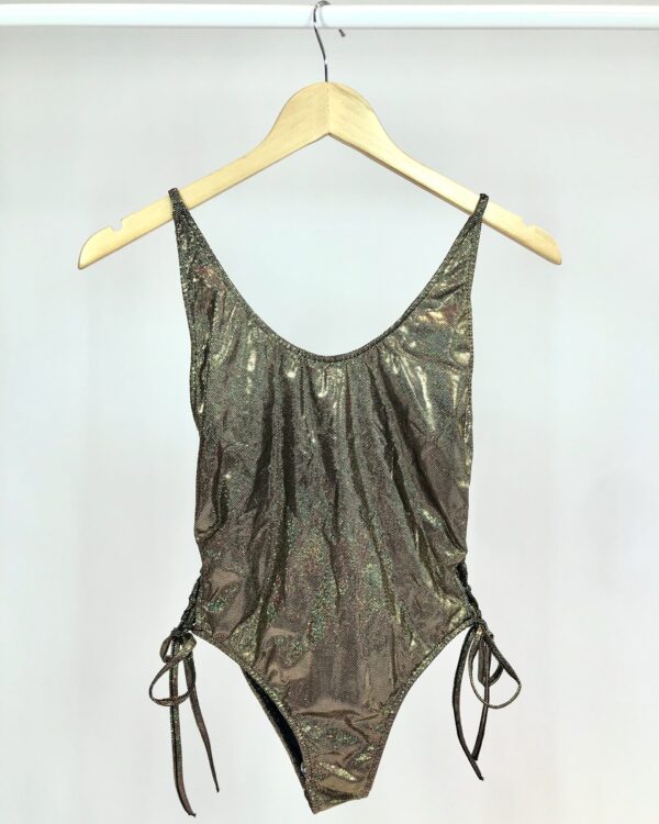 Body dourado com brilho BLUEMAN - M *nunca usado* - VENDIDO SISTEMA OTO