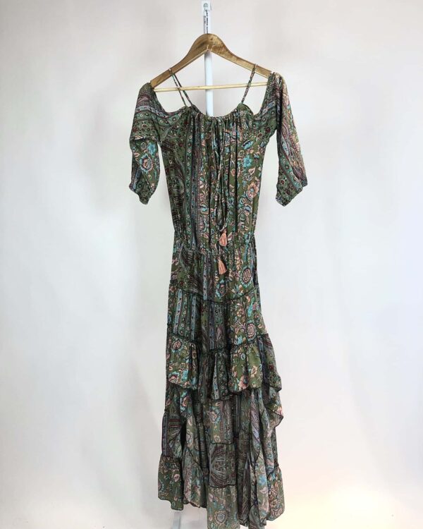 Vestido estampado recorte no comprimento UH.PREMIUM -M - VENDIDO SISTEMA OTO