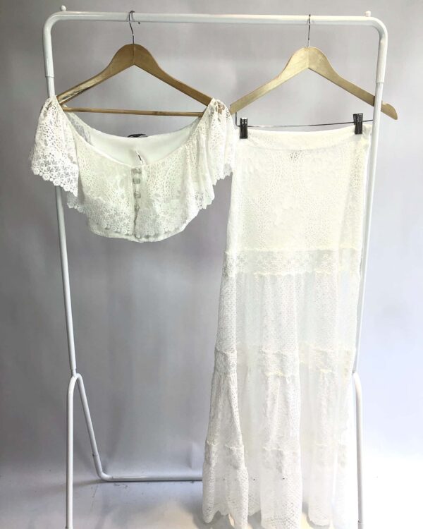 Conjunto branco renda top e saia ROCK LOLA - M - VENDIDO SISTEMA OTO