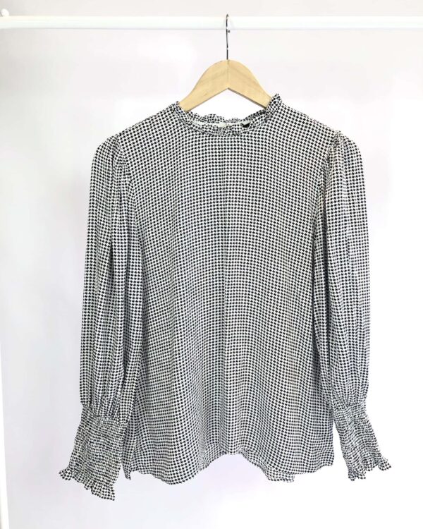 Camisa manga longa p&b ZARA - P - VENDIDO SISTEMA OTO