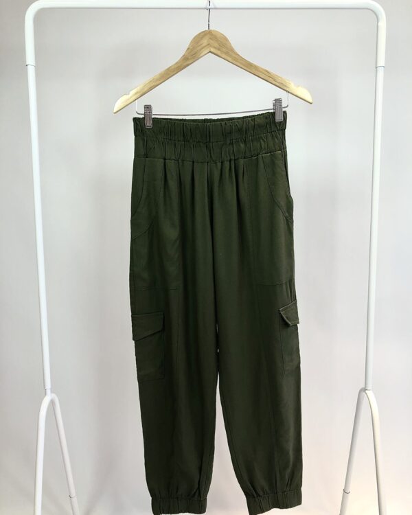 Calça jogger verde militar MILLE BISES - M - VENDIDO SISTEMA OTTO