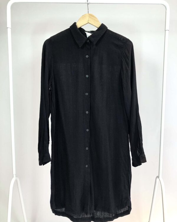 Chemise preta LIZIE - M *nunca usado* - VEDIDO SIST OTO