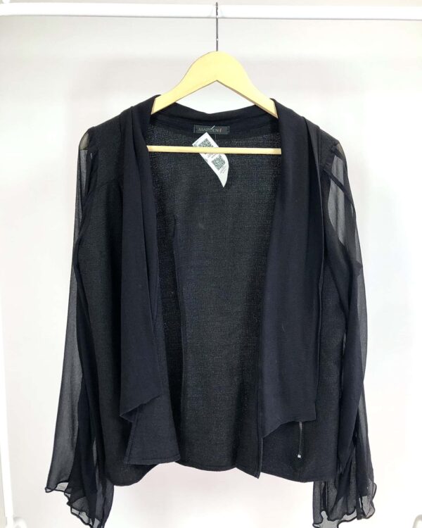 Blusa preta com babados MARDEN - P - VENDIDO SISTEMA OTO