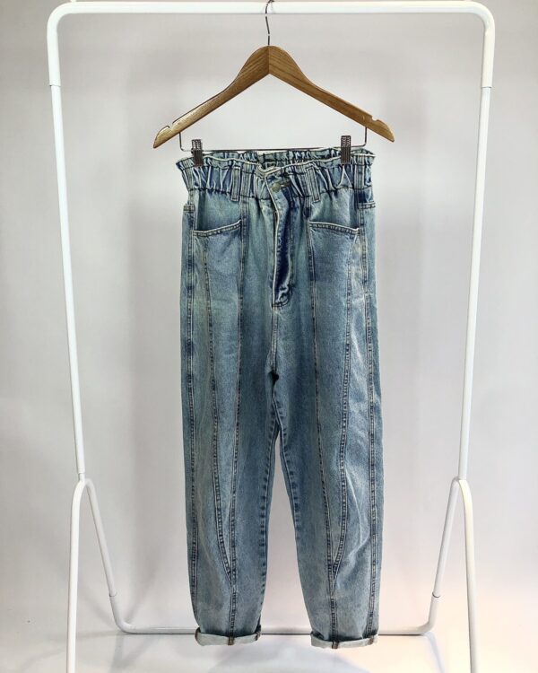 Calça jeans lavagem clara com elástico na cintura FARM - 38 - VENDIDO SIST OTO