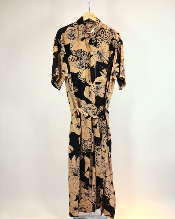 Chemise seda preta com estamp floral bege EVA -  U