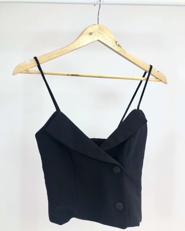 Blusa curta preta com botões CAROL BASSI - 38 *nunca usado* - VENDIDO SIST OTO