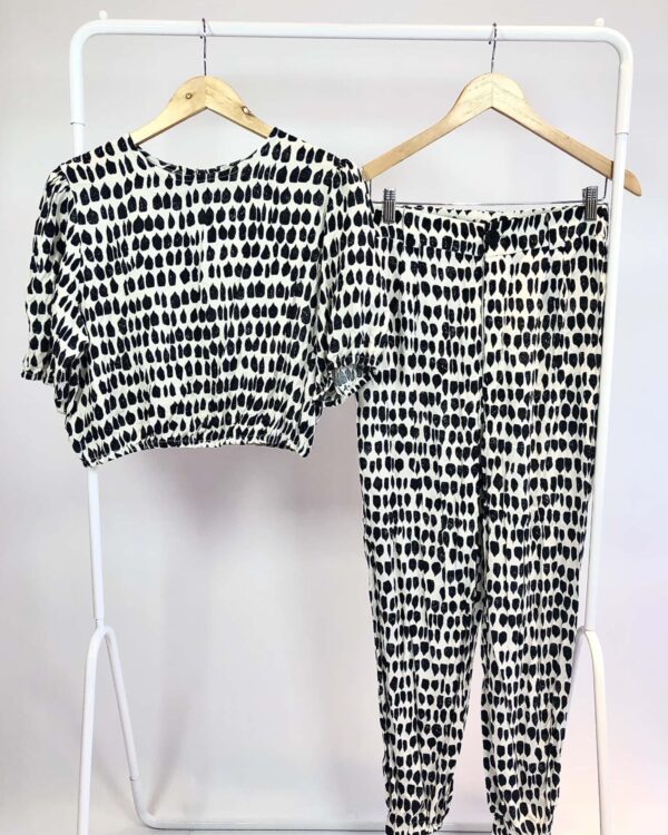 Conjunto calça e blusa branca com estamp LIZIE - P- VENDIDO SISTEMA OTTO