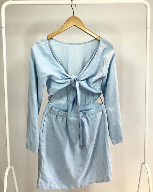 Vestido decotado azul SCHUTZ - 34 *nunca usado* - VENDIDO SISTEMA OTTO