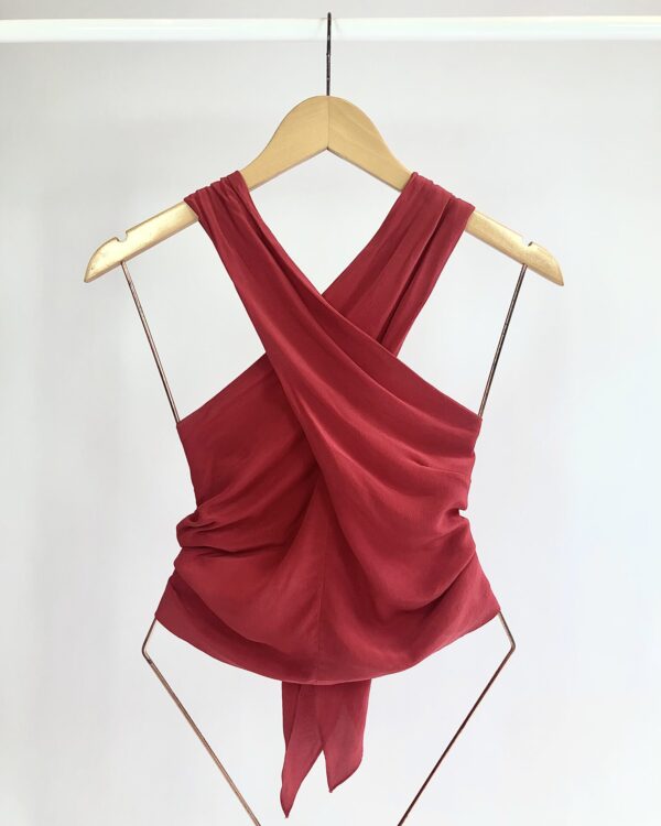 Blusa vermelha de seda ABRAND - 40 - VENDIDO SISTEMA OTO