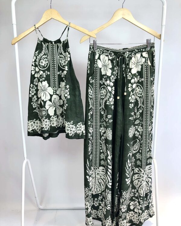 Conjunto blusa e calça verde estampado GARAGE - G - VENDIDO SISTEMA OTO