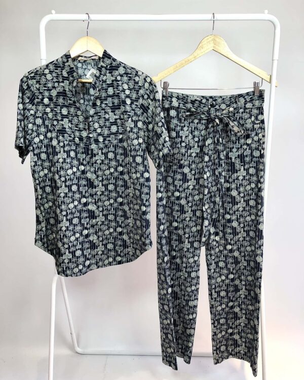 Conjunto azul com estamp AHKA - P