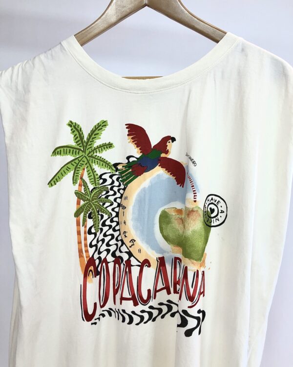 T shirt branco com estamp FARM - GG - VENDIDO SIST OTO