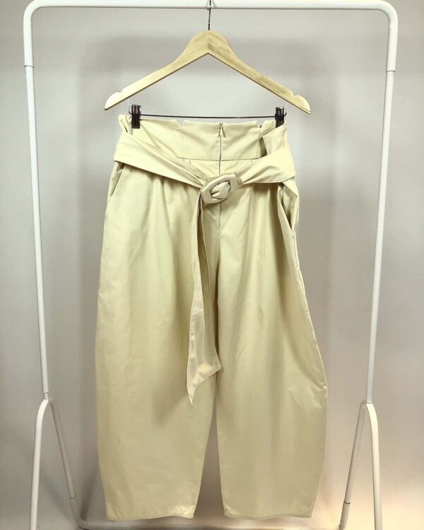 Calça creme CRIS BARROS - 44 - VENDIDO SIST OTO