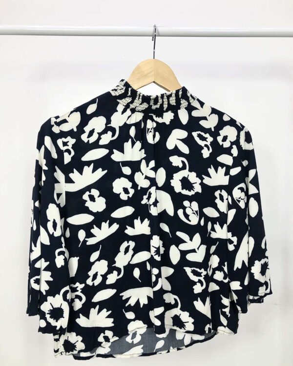 Blusa lastex estampa floral ANIMALE - 40 *nunca usado* - VENDIDO SISTEMA OTO
