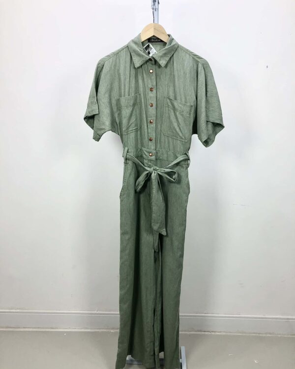 Macacão verde com botões SACADA - 38 *nunca usado* - VENDIDO SISTEMA OTO