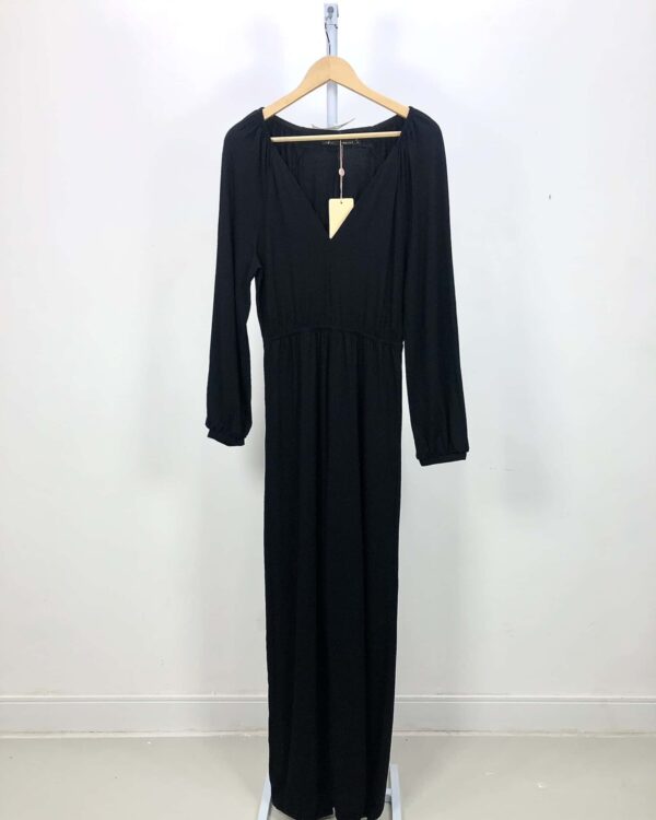 Macacão preto deocote v manga MARIA FILÓ - M *nunca usado* - VENDIDO SISTEMA OTTO