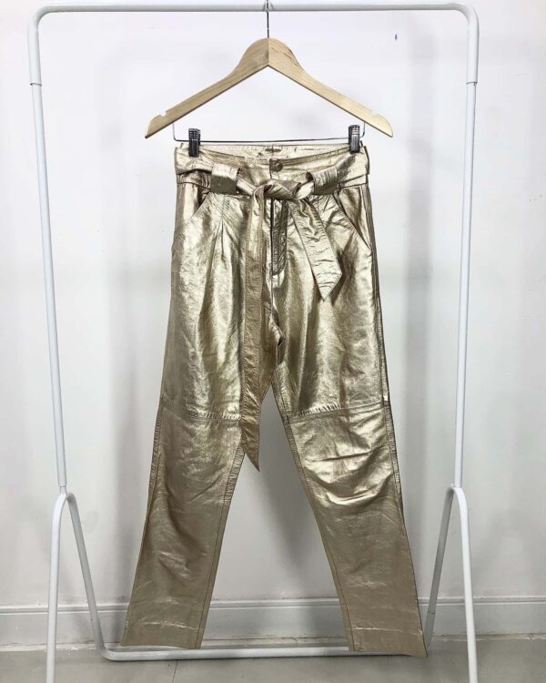 Calça de couro dourada DANI BERNARDES - P