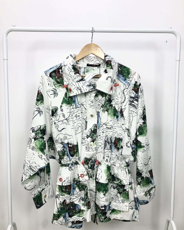 Parka estampada ANIMALE - M *nunca usada* VENDIDO SISTEMA OTTO