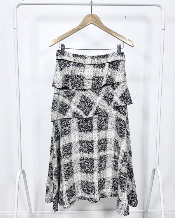 Saia midi preta e branca com babado LE LIS BLANC - 40 - VENDIDO SISTEMA OTTO