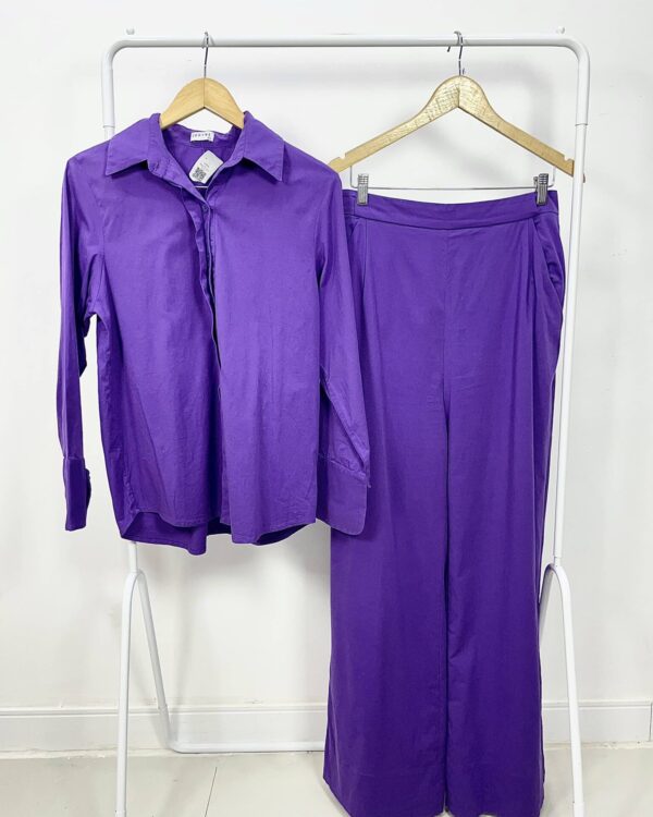 Conjunto calça e camisa roxo IORANE - M - VENDIDO SISTEMA OTO