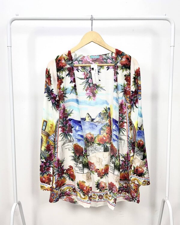 Kimono branco com estamp NEW BEACH - ÚNICO - VENDIDO SISTEMA OTO