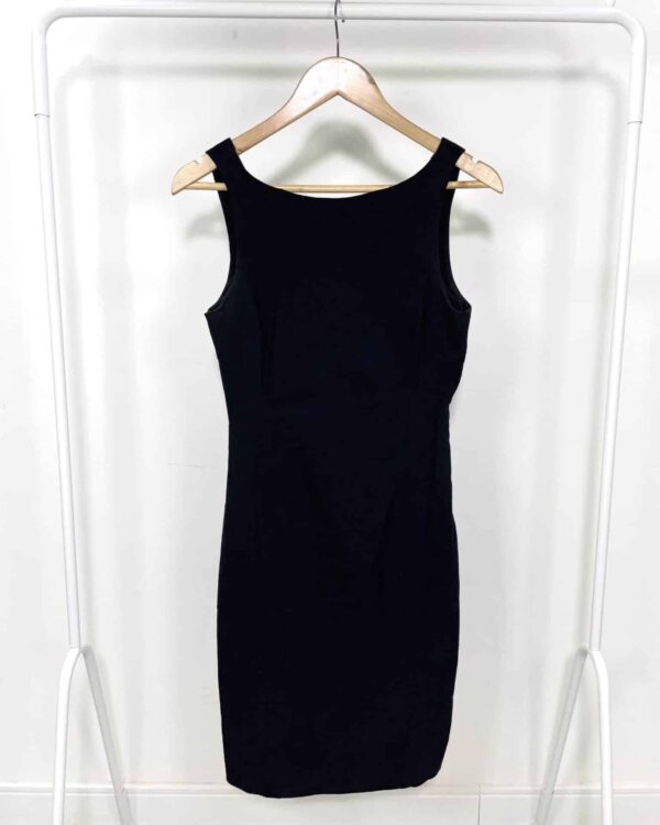 Vestido midi preto ZARA - M - VENDIDO SISTEMA OTTO