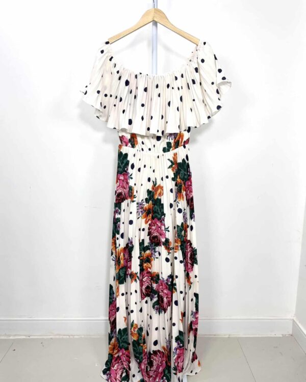 Vestido branco com poás plissado S CLUB - M - VENDIDO SISTEMA OTO