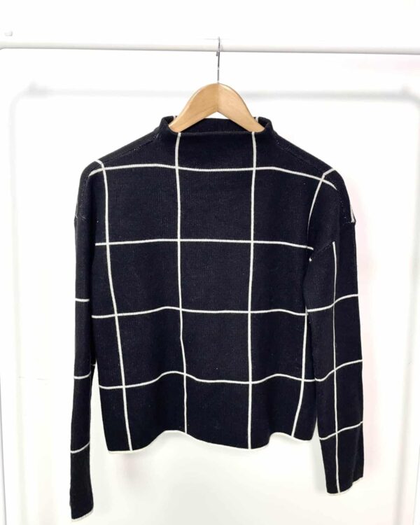 Blusa manga longa tricot p&b SHOULDER - PP