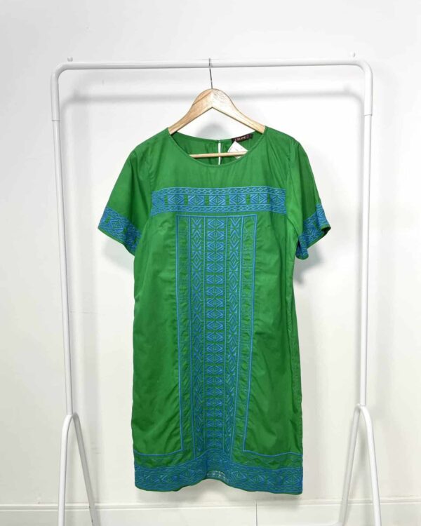 Vestido verde com bordado ABRAND- 40