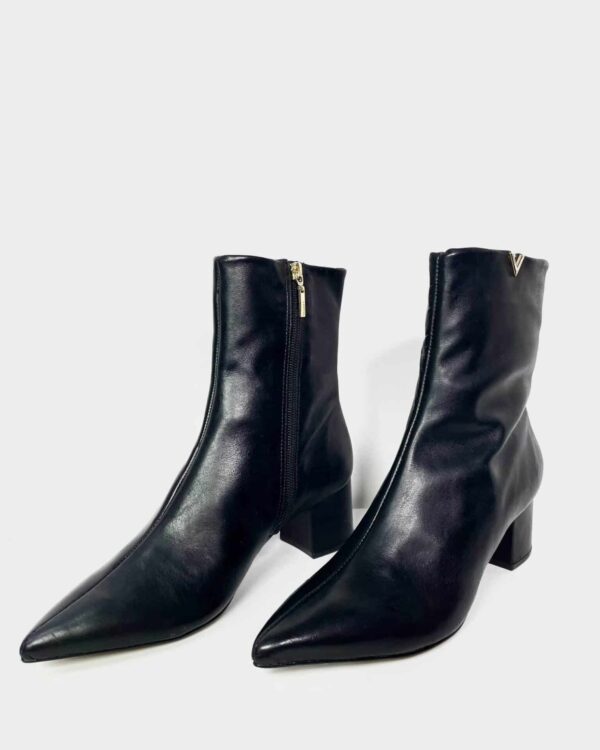 Bota preta SCHUTZ - 36 *nunca usada*