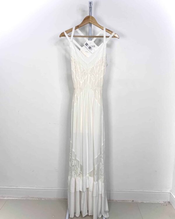 Vestido off white com renda LE LIS BLANC - P