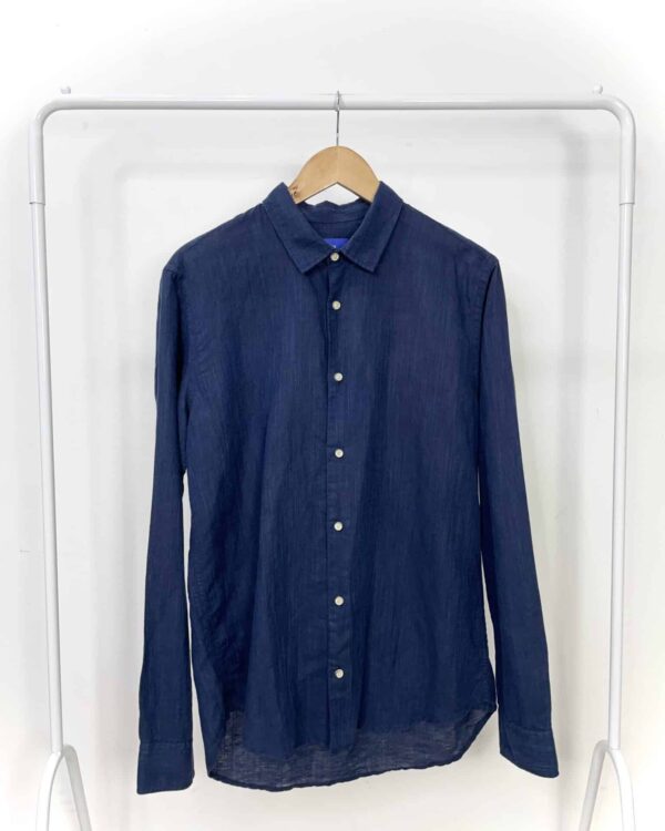 Camisa azul marinho RESERVA - M *nunca usado* - VENDIDO SISTEMA OTO