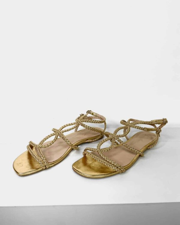 Sandalia dourada com detalhe de trança LUIZA BARCELOS E MARIA RUDGE - 38 - VENDIDO SIST OTO
