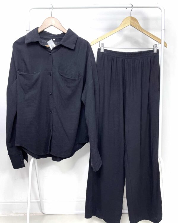 Conjunto camisa e calça preta - M - VENDIDO SISTEMA OTO