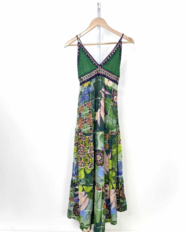 Vestido midi verde com estamp e busto de croche FARM - P
