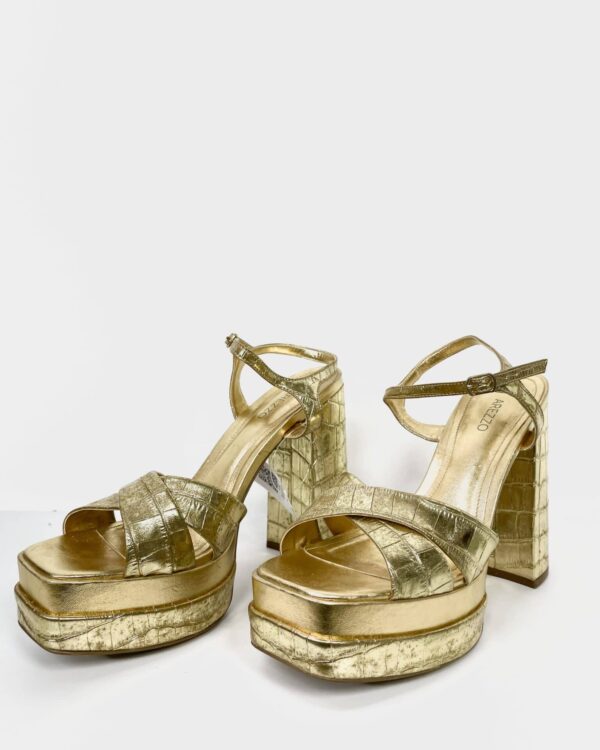 Sandália dourada metalizada AREZZO - 37 - VENDIDO SIST OTO