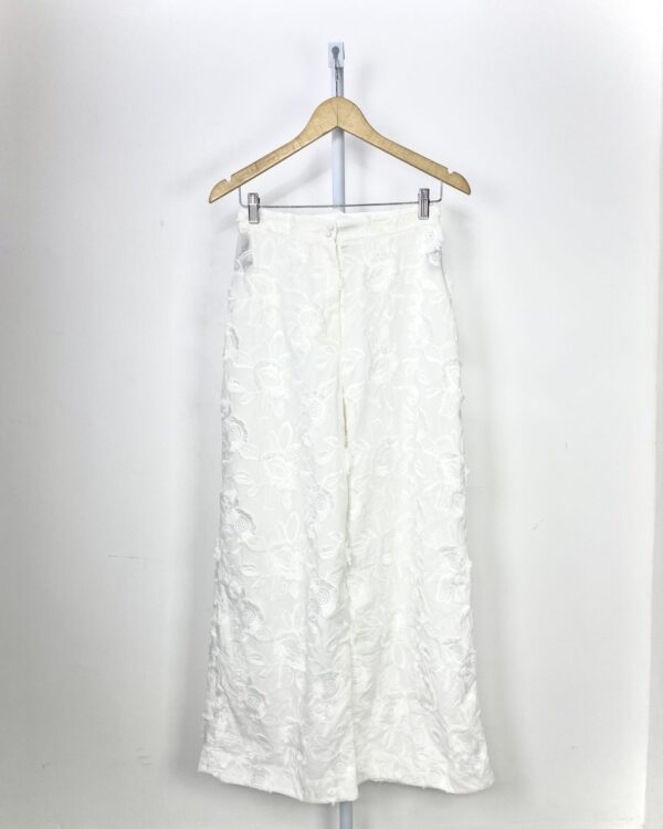 Calça branca com bordado ANIMALE - 38 - VENDIDO SISTEMA OTO